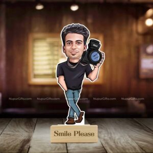 Unique Caricature Photo Stand for Male Photographers – Custom-Made Gift